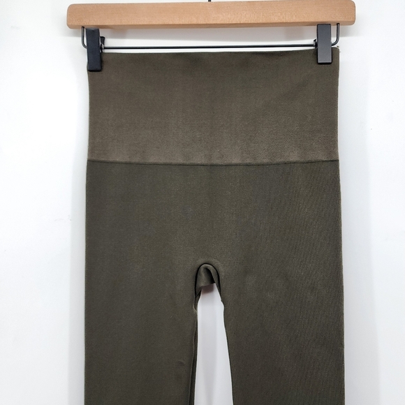 Spanx Look At Me Now Olive Green Side Zip Leggings Large - Picture 7 of 8